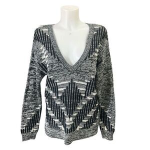 Anthropologie Silence+Noise Black White V Neck Tribal Print Knit Aztec Sweater M